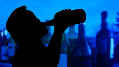 Алкоголизм: причины, виды, последствия